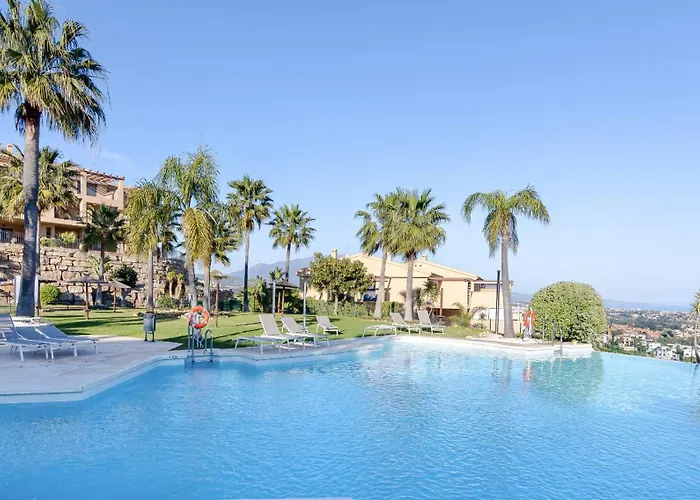 Newly Renovated With Amazing View *