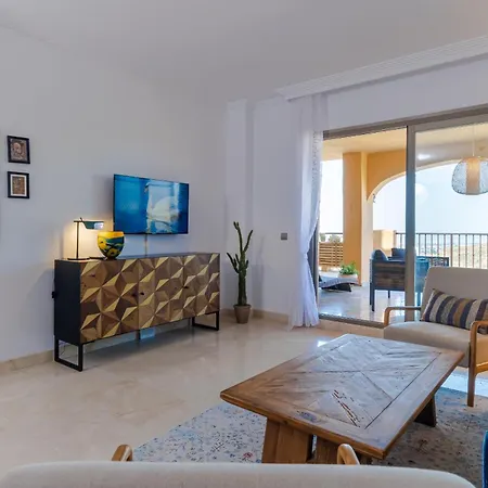 Newly Renovated With Amazing View *