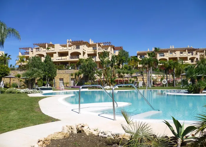 Апартаменти Newly Renovated With Amazing View